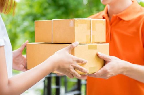 Kỷ lục vàng trong làng shipper: Khách 'order' xong, 8 năm sau mới nhận được hàng