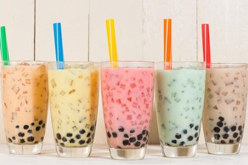 Bé 21 tháng tuổi bị bại não sau khi hóc thạch trong trà sữa