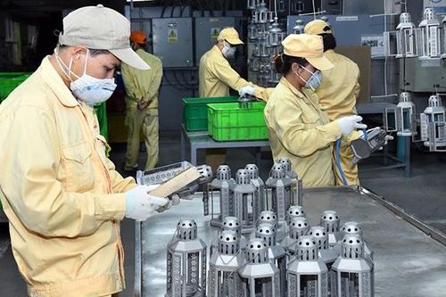 Đẩy mạnh chi hỗ trợ lao động bị dịch Covid-19 ảnh hưởng trong gói 62 nghìn tỷ đồng