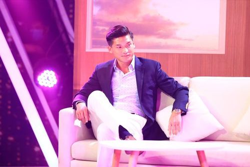 Huy Phan - bạn trai Thái Công gây sốc trong chương trình 'Người ấy là ai'