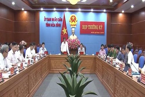 Chủ tịch Hòa Bình bác đề xuất tăng học phí năm học 2020 - 2021