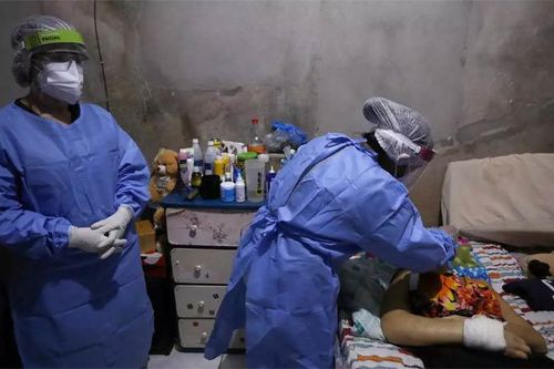 Thế giới 7 ngày: Mỹ vượt 100.000 ca tử vong, Brazil trả giá đắt cho sai lầm chống dịch
