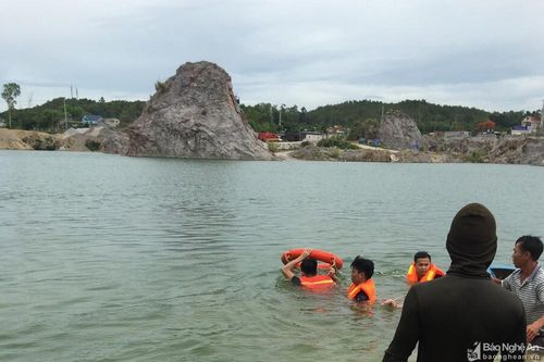 Đã tìm thấy thi thể 2 học sinh đuối nước ở Nghệ An