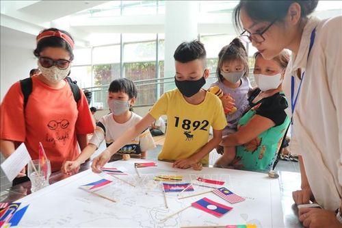 Kỷ niệm Ngày Quốc tế Thiếu nhi 1/6: Chương trình khám phá Đông Nam Á