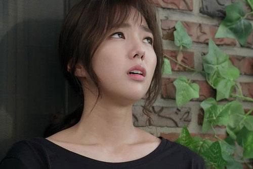 Nhà trai sang đặt vấn đề hỏi cưới mà khiến nàng dâu tương lai tái mặt, nước mắt lưng tròng