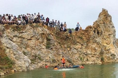 Phát hiện hai thi thể học sinh đuối nước trên địa bàn Nghệ An.