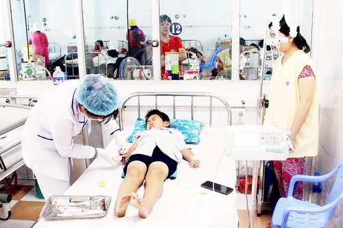 Nguy cơ kép mắc bệnh giao mùa