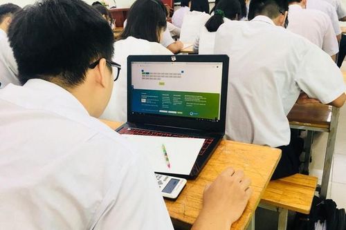 Ba đợt khảo sát trực tuyến chất lượng học sinh lớp 12: Làm thế nào mới hiểu quả?