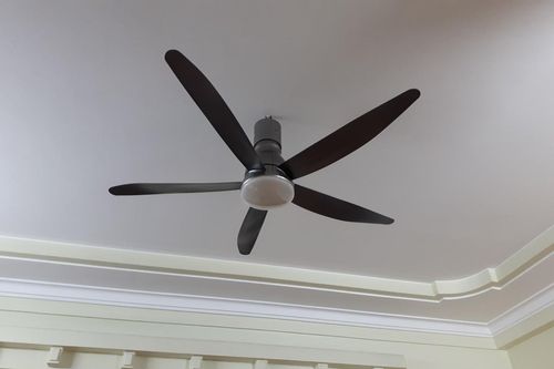 Tiêu chí chọn mua quạt trần cho ngày hè nóng bức