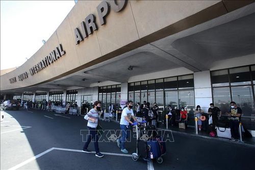 Philippines khôi phục một số chuyến bay quốc tế và nội địa
