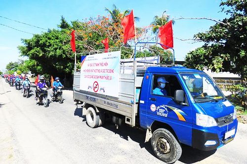 Mít tinh hưởng ứng ngày Thế giới không hút thuốc lá