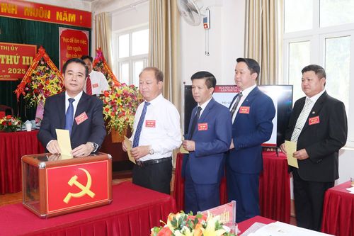 Đảng bộ Cơ quan Thị ủy Sa Pa: Xác định 3 lĩnh vực đột phá