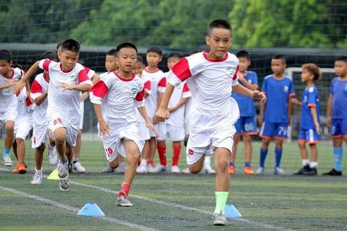 Rèn luyện thể chất cho học sinh