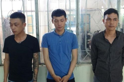 Xử phạt nhiều đối tượng rải tờ rơi cho vay tiền