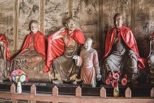 Sự trở về của những đầu tượng La Hán bị đánh cắp