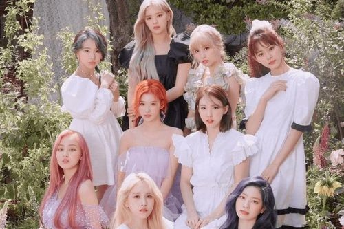 TWICE 'thôi miên' fan, khoe vũ đạo khó nhằn trong MV 'More & More'