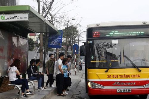 Xây dựng nhà chờ xe buýt: Xã hội hóa mang lại nhiều lợi ích
