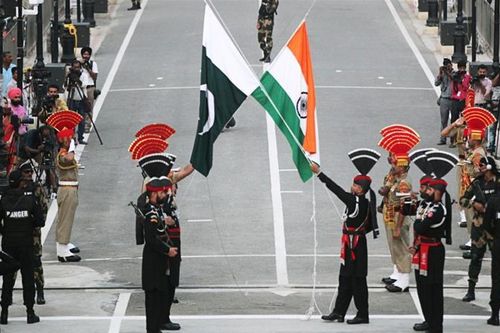 Ấn Độ trục xuất 2 cán bộ ngoại giao Pakistan vì cáo buộc bao che gián điệp