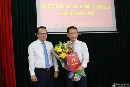 Trao quyết định bổ nhiệm Phó Bí thư Huyện ủy Quỳ Hợp