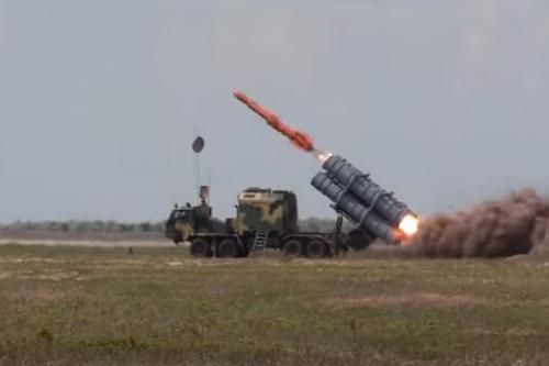 Ukraine tiếp tục khoe khoang 'kẻ hủy diệt cầu Crimea'