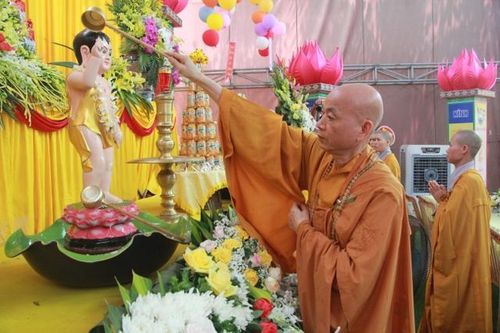 Thái Bình : Chùa Từ Xuyên kính mừng Phật đản