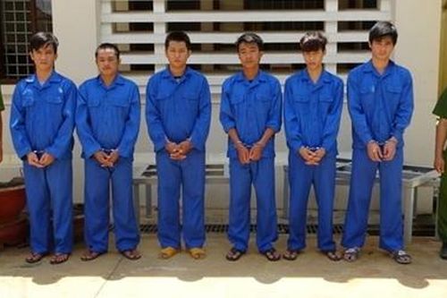 Bắt 6 đối tượng dùng súng, mã tấu giải quyết mâu thuẫn