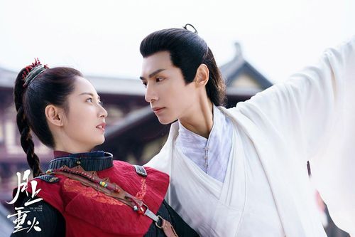 Học ngay những bí kíp cưa đổ crush của La Vân Hi trong phim hot 'Nguyệt Thượng Trọng Hỏa'