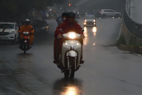 Không quy định 'cứng' việc bật đèn nhận diện xe máy ban ngày