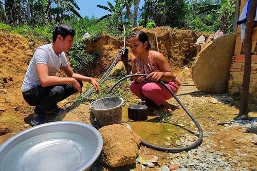 Gồng mình chống nắng hạn (Bài 2: Thiếu nước từ miền núi đến hải đảo)