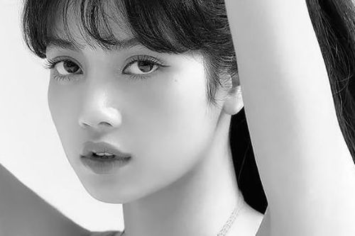 Lisa (Black Pink) bị quản lý cũ lừa 18,7 tỷ đồng