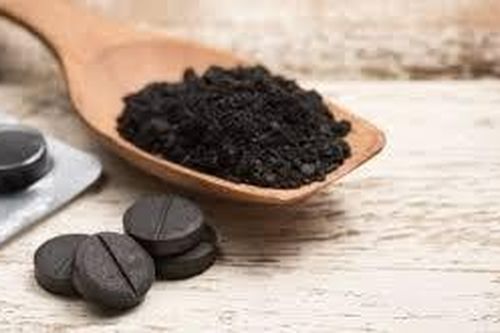 Cách sử dụng than hoạt tính để tẩy trắng răng