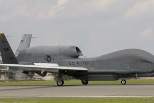 Trung - Triều lo lắng khi UAV Global Hawk bắt đầu được triển khai tại Nhật Bản?