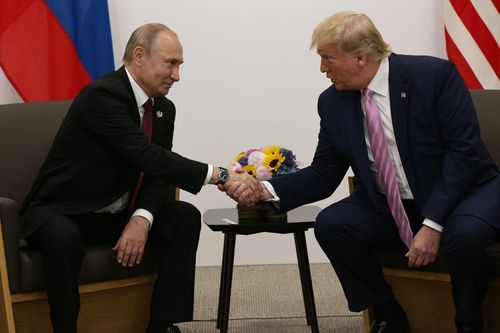 Tổng thống Trump điện đàm, mời Tổng thống Putin dự hội nghị G7