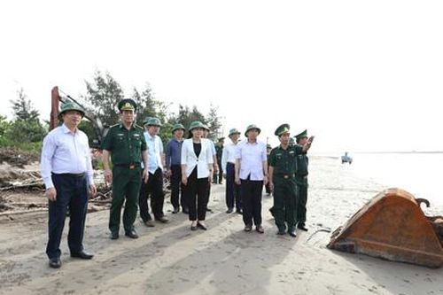Thường trực Tỉnh ủy làm việc với Ban Thường vụ Huyện ủy Kim Sơn