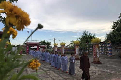 'Con đã về' tại chùa Đống Cao