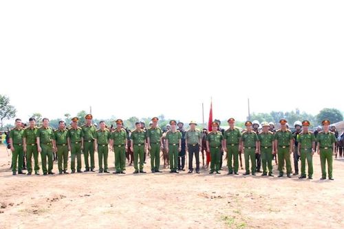 Thứ trưởng Lê Quốc Hùng kiểm tra công tác tại Đoàn Cảnh sát cơ động Kỵ binh