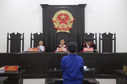 Hoãn phiên xử phúc thẩm cựu thượng úy công an gài ma túy tống doanh nhân vào tù