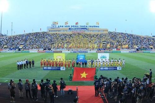 Cuối tuần này, khán đài V-League hồi sinh