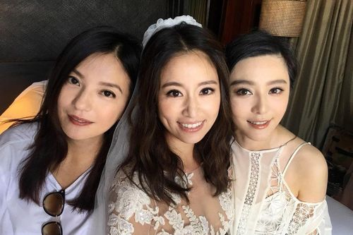 Số phận xoay chiều của bộ ba nữ chính 'Hoàn Châu cách cách' sau 23 năm