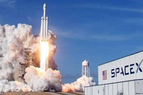 SpaceX của Elon Musk ra đời thế nào?
