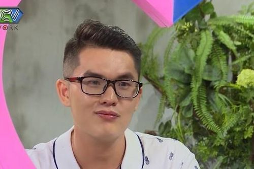 Anh chàng kể được mẹ ủng hộ nhiệt tình khi công khai giới tính