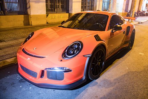 Porsche 911 GT3 RS từng của ông Đặng Lê Nguyên Vũ tái xuất tại TP.HCM