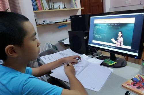 Hà Nội: Nhờ đơn vị chuyên môn hỗ trợ để hoàn thiện các kỳ thi sử dụng công nghệ