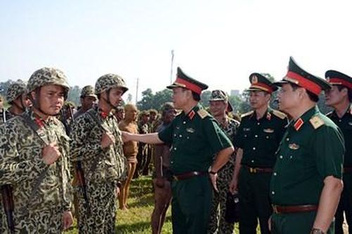 Trung tướng Ngô Minh Tiến, thăm và kiểm tra tại Trường Sĩ quan Đặc công