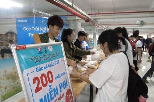 'Góc sẻ chia UTE' của sinh viên trường ĐH Sư phạm Kỹ thuật TP. HCM