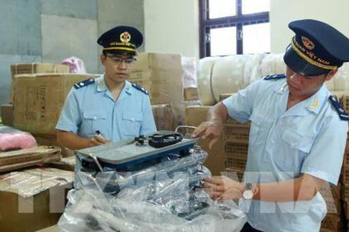 Hải quan đối phó hiệu quả với nạn buôn lậu mùa Covid-19