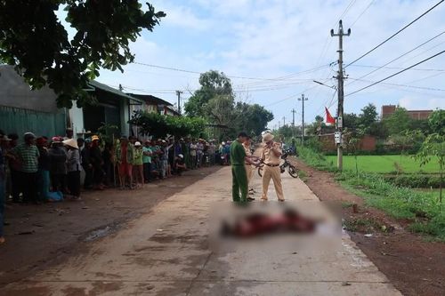 Tài xế xe tải tông chết người rồi bỏ trốn trong đêm
