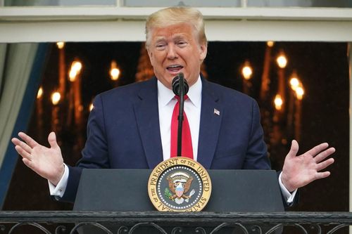 Tổng thống Trump thừa nhận 3 lần xuống boongke, nhưng là 'đi kiểm tra'
