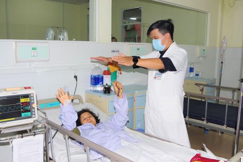 Cứu sống ngoạn mục người phụ nữ bị đột quỵ nhồi máu não cấp
