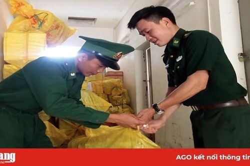 Chiến sĩ Tới làm theo lời Bác
